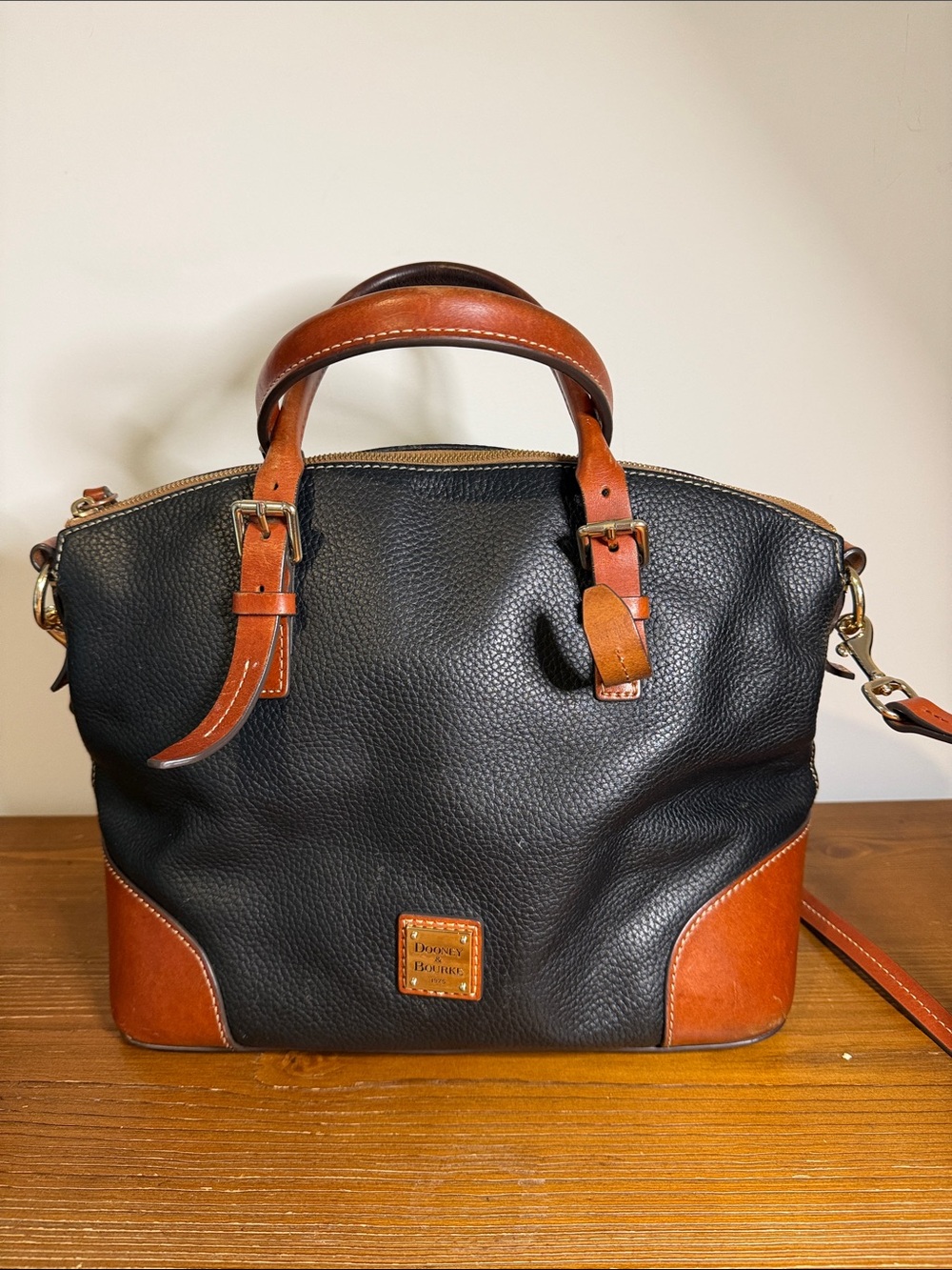 Dooney & Bourke Pebble Grain Domed Satchel in Black Well Loved - Picture 8 of 15